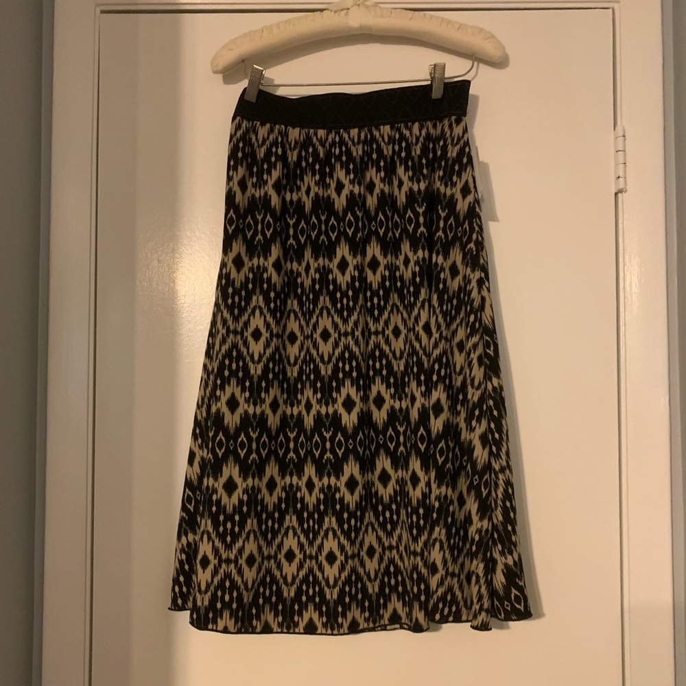 Lularoe Lola Skirt!